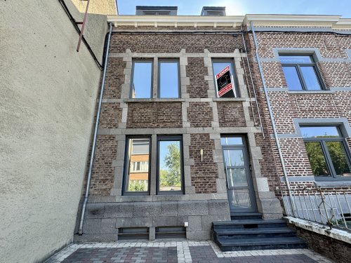 Maison rénovée dans un quartier prisé