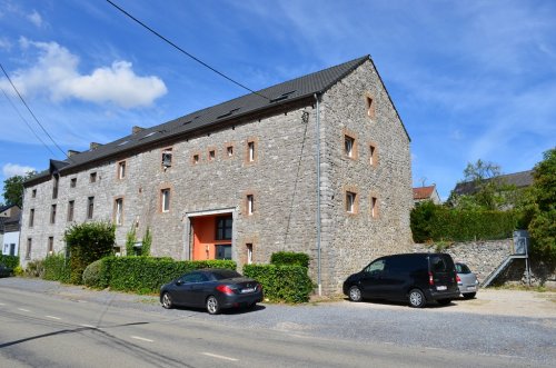 Duplex dans une petite résidence avec jardin
