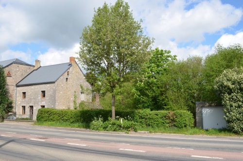 Maison villageoise avec garage