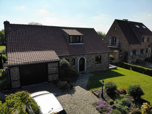Villa idéalement située et en parfait état
