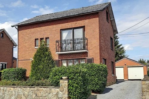 Charmante maison à rafraîchir 