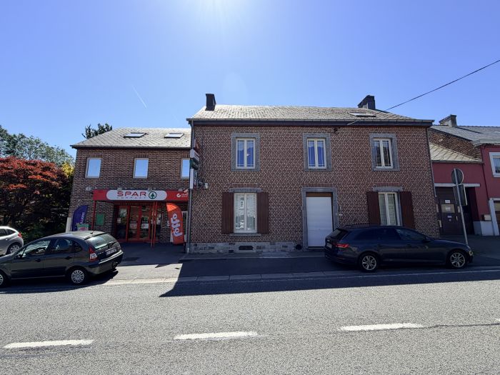 Bâtiment composé de 3 lots