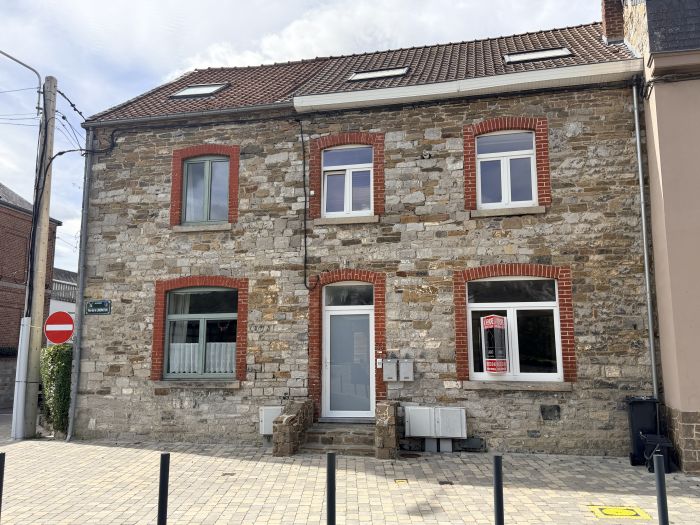 Rez-de-chaussée en bord de Meuse 