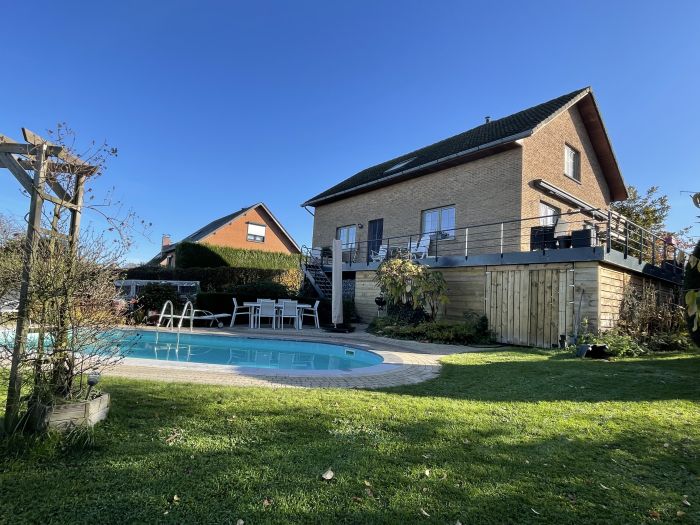 Villa avec piscine et vue exceptionnelle