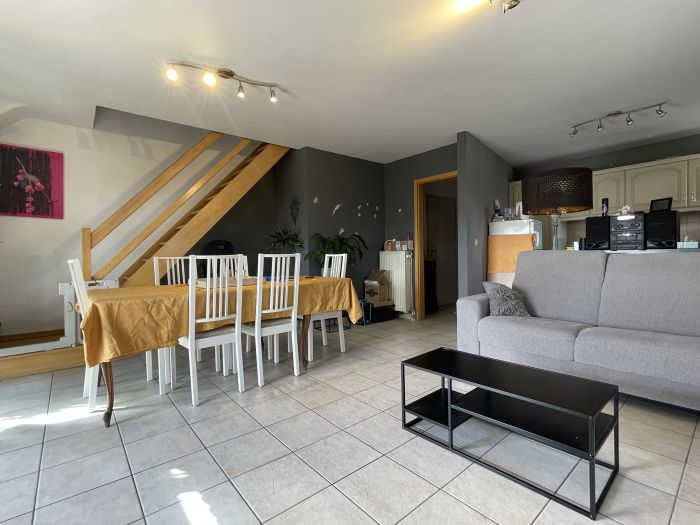 Lumineux duplex avec balcon